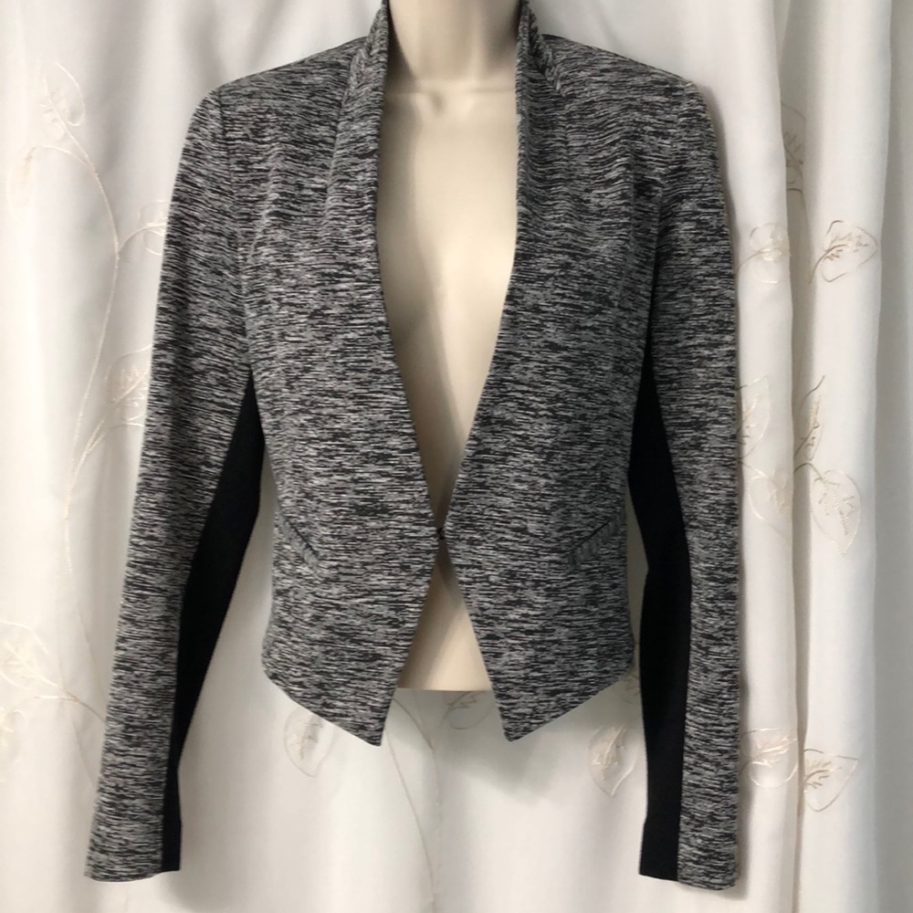 Rachel Roy short blazer
